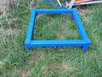 Podstavec,stojan pod 1000l nádrž ibc - 2