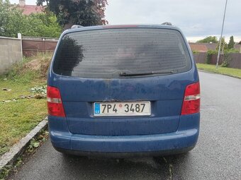 VW Touran - 2