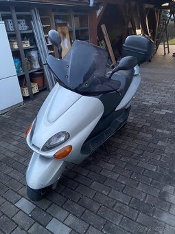 Yamaha 150D Majesty - 2