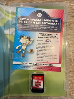 Nintendo Switch Pokémon Shield - 2