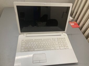 Toshiba Satellite C70 - 2