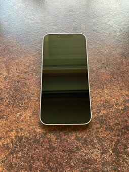 iPhone 13 128 GB-Bílý - 2