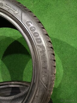 4ks zimni 225/45/18 Goodyear - 2
