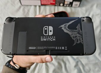 NINTENDO SWITCH LIMITOVANÁ DIABLO EDICE + HRY - 2
