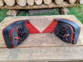 Zadní světla VW Golf IV - 2