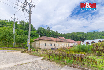 Výrobního objektu v Moravském Krumlově, ul. Pod zámkem - 2