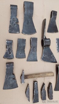 Sekera stará kladiva - rezervace do soboty - 2