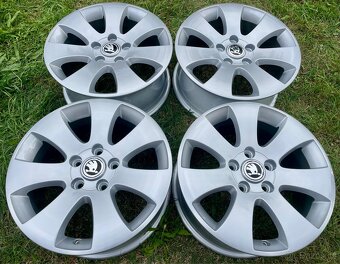 Alu Škoda Superb1/2 7jx16 ET45 5x112 - 2