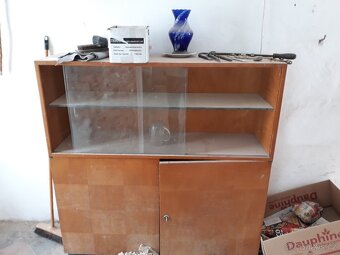 Drevene postele 200 x 90 a dalsi nabytek - 2