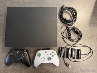 Xbox One X 1TB - 2