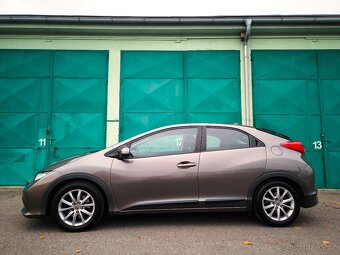 Honda Civic 1.8Vtech/104kW - 2