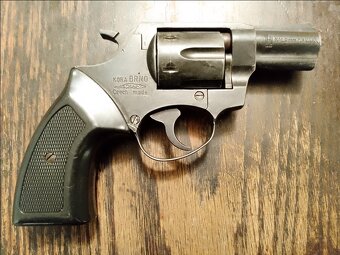 Plynová pistole-revolver KORA Brno 007 9mm - 2