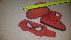 Spider man papuče + maska velikost 20-22 , délka 14cm - 2