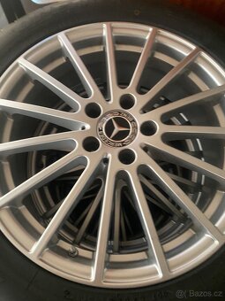 Alu sada originál Mercedes GLA,GLB 215/55/18 - 2