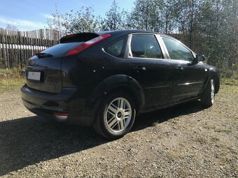 Ford Focus 1.6i (74kW), Ghia, 148tis.km - 2