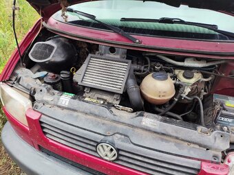 T4 transportér 2.5 TDI na dily - 2