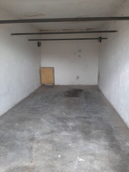 Garáž na vlastním pozemku 19 m² - 2
