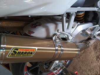 Prodám Aprilia tuono RSV 1000 rv2010 - 2