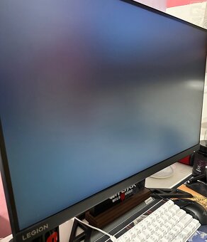 Herní monitor Lenovo Legion - 2