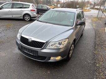 Škoda Octavia Kombi II - rok 2012,motor1.6MPi,tažné,klima - 2
