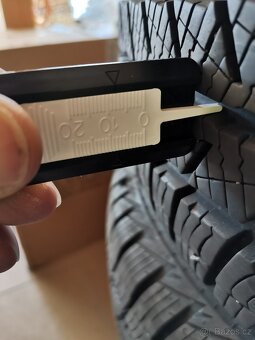 Prodám použité Barum Polaris 6 205/60 R16 92 H Zimní 7mm - 2