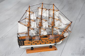 Dřevěný model plachetnice - 2