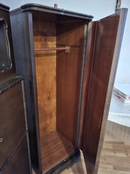 Prodám starožitnou knihovnu/sekretář - 2