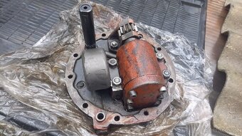 Zetor 4611-6911-čerpadlo hydrauliky - 2