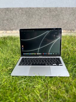 Apple MacBook Air 2020, M1, 16GB RAM a 512GB SSD - Top stav - 2