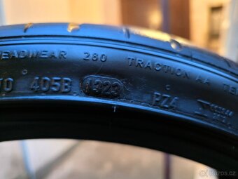 Hezká kompletní letní sada pneu Pirelli 235/35/19 - 2