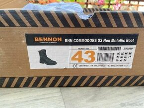 Pracovní zimní boty Bennon poloholeňové vel. 43 - 2