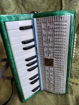Harmonika MALYŠ s kufrem - 2