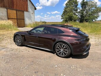 Porsche Taycan 4 Cross Turismo - 2