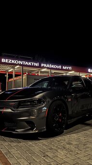Dodge charger srt - 2