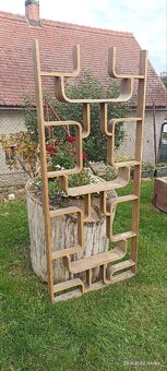 Květinová stěna Volák na renovaci či náhradní díly - 2