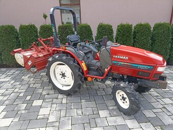 Yanmar AF222 4x4 22koni - 2