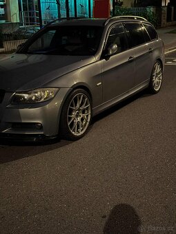 BMW e91 330xd - 2
