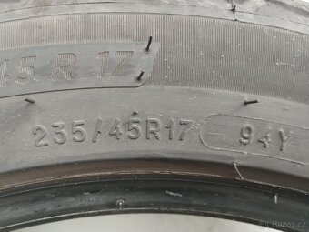 235/45/17 celoroční pneumatiky Michelin crossclimate 2 - 2