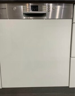 Bosch vestavná myčka 3 koše, příborová zásuvka - 2