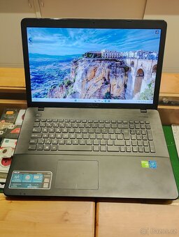 Asus X751S Pentium N3700/GeForce 920M/8GB/240GB SSD/Win11 - 2