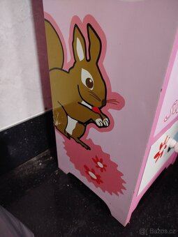 Dětská růžová skříňka - 2