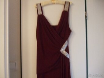 Šaty společenské. - 2