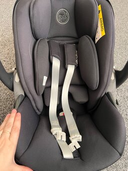 Cybex cloud G i-size + cybex Base - 2