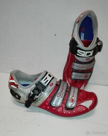 Prodám silniční tretry Sidi W vel.39 - - 2