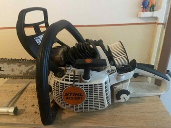 Motorová pila Stihl 261 - 2