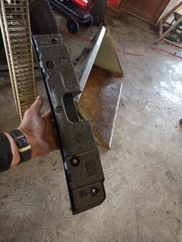 Lišta zámku vw t5 - 2