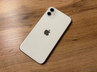 iPhone 11 128GB bílá - 2