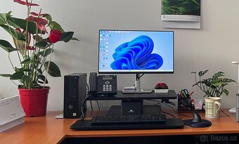 Stojan na PC - 2