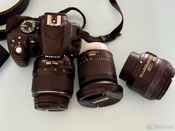 Nikon D3300 + 3 objektivy + příslušenství - 2