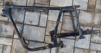ČZ 250/475 Sport 19" kyvka - rám a vzpěra - 2